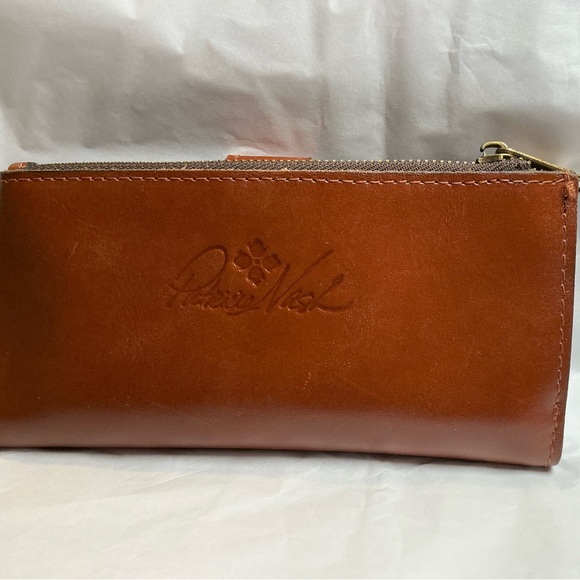 Patricia Nash brown Leather Women's Wallet - Picture 2 of 4